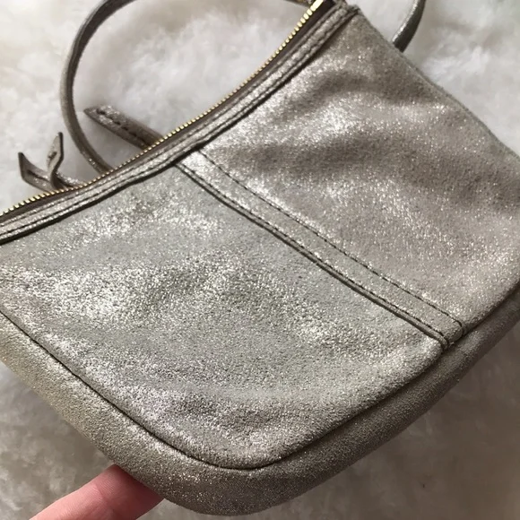 Fossil shimmer metallic Leather small Crossbody - Picture 13 of 13